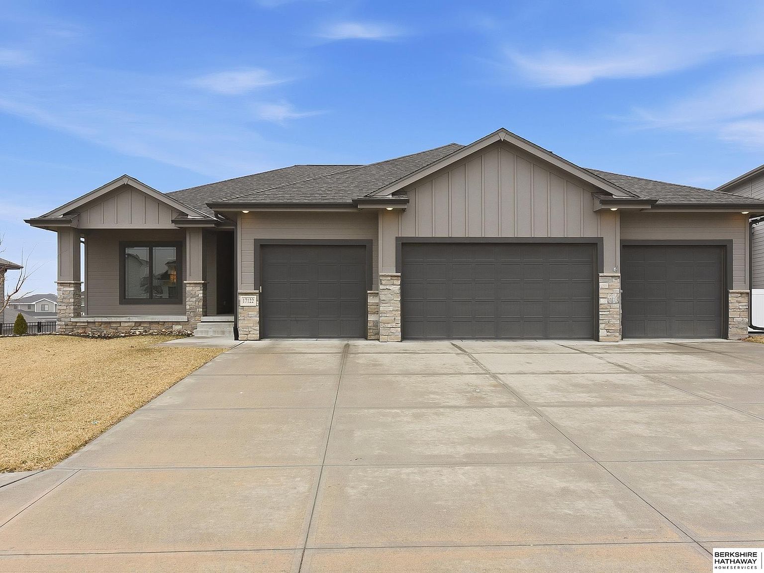 17122 Potter St Bennington, NE 68007 - Thumbnail 3