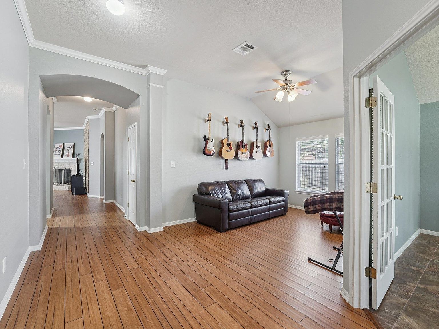 1105 Pigeon Forge Dr Pflugerville, TX 78660 - Thumbnail 3