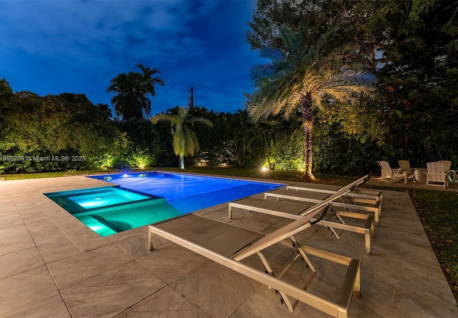 971 NE 116th St Biscayne Park, FL 33161 - Thumbnail 3