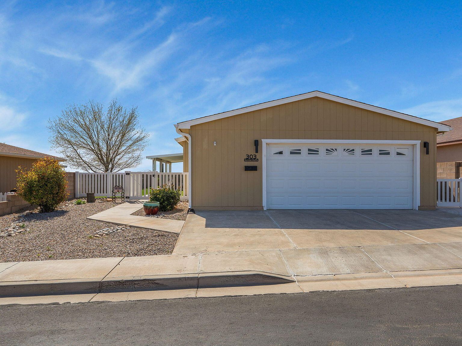 303 Sunrise Bluffs Dr Belen, NM 87002 - Thumbnail 3