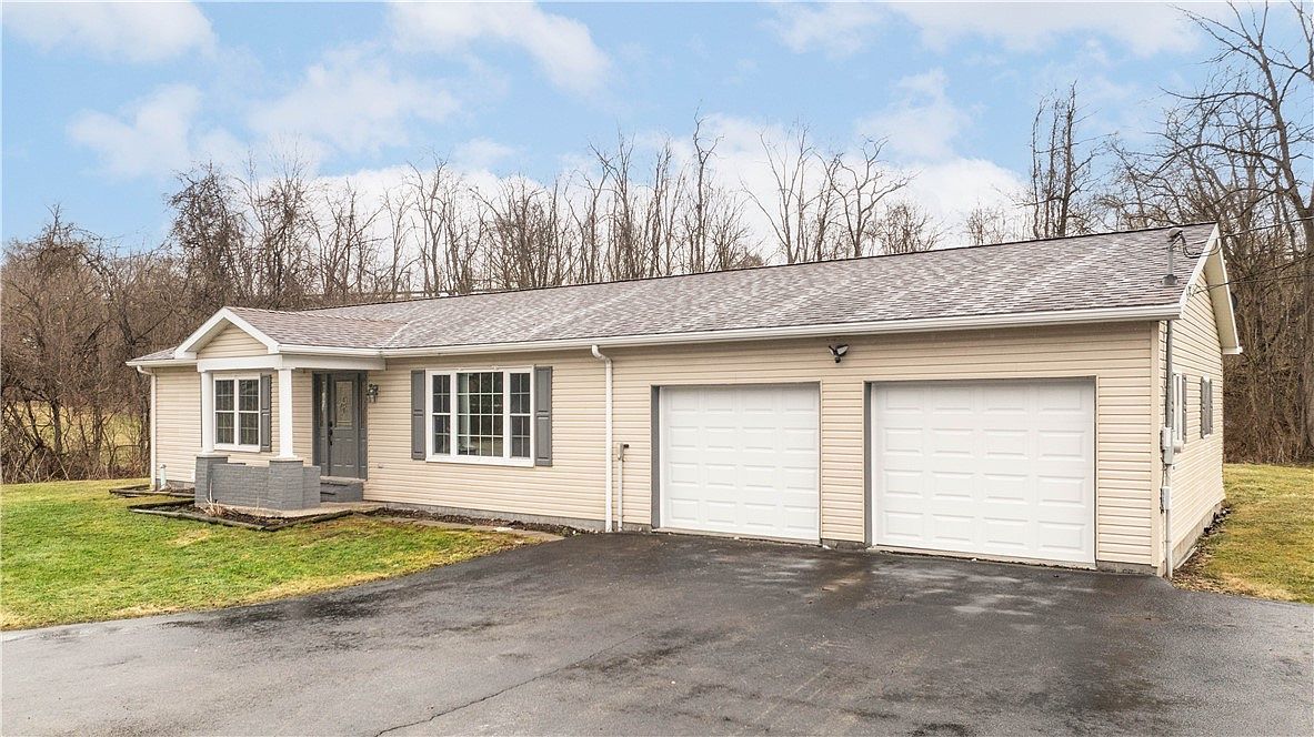 864 Main St Mc Clellandtown, PA 15458 - Thumbnail 3