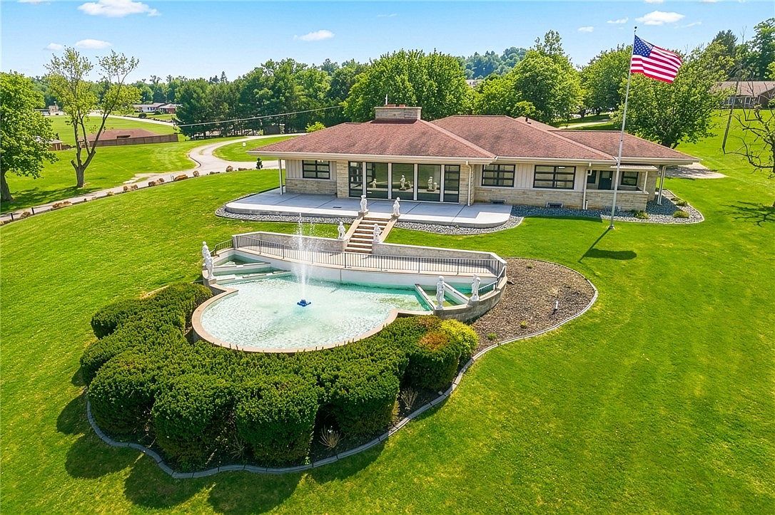 102 Peasant Village Ln Belle Vernon, PA 15012 - Thumbnail 3