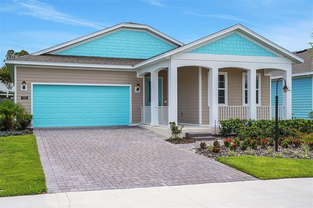 991 Fiesta Key Cir Lady Lake, FL 32159 - Thumbnail 3