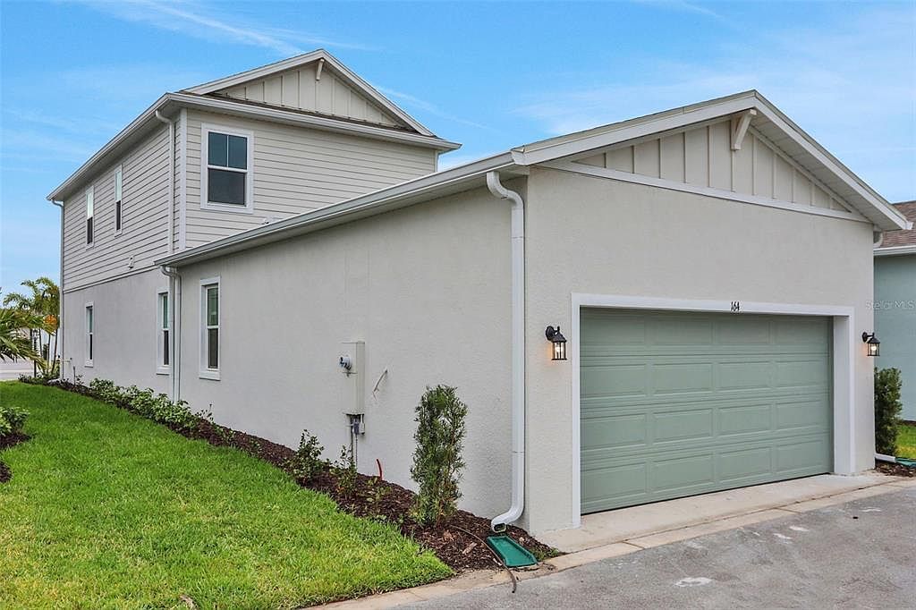 145 Thorne Ln Sarasota, FL 34240 - Thumbnail 3