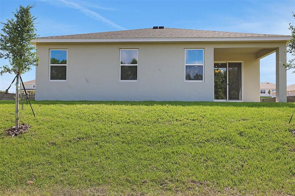 2932 Supermarine Rd Tavares, FL 32778 - Thumbnail 3