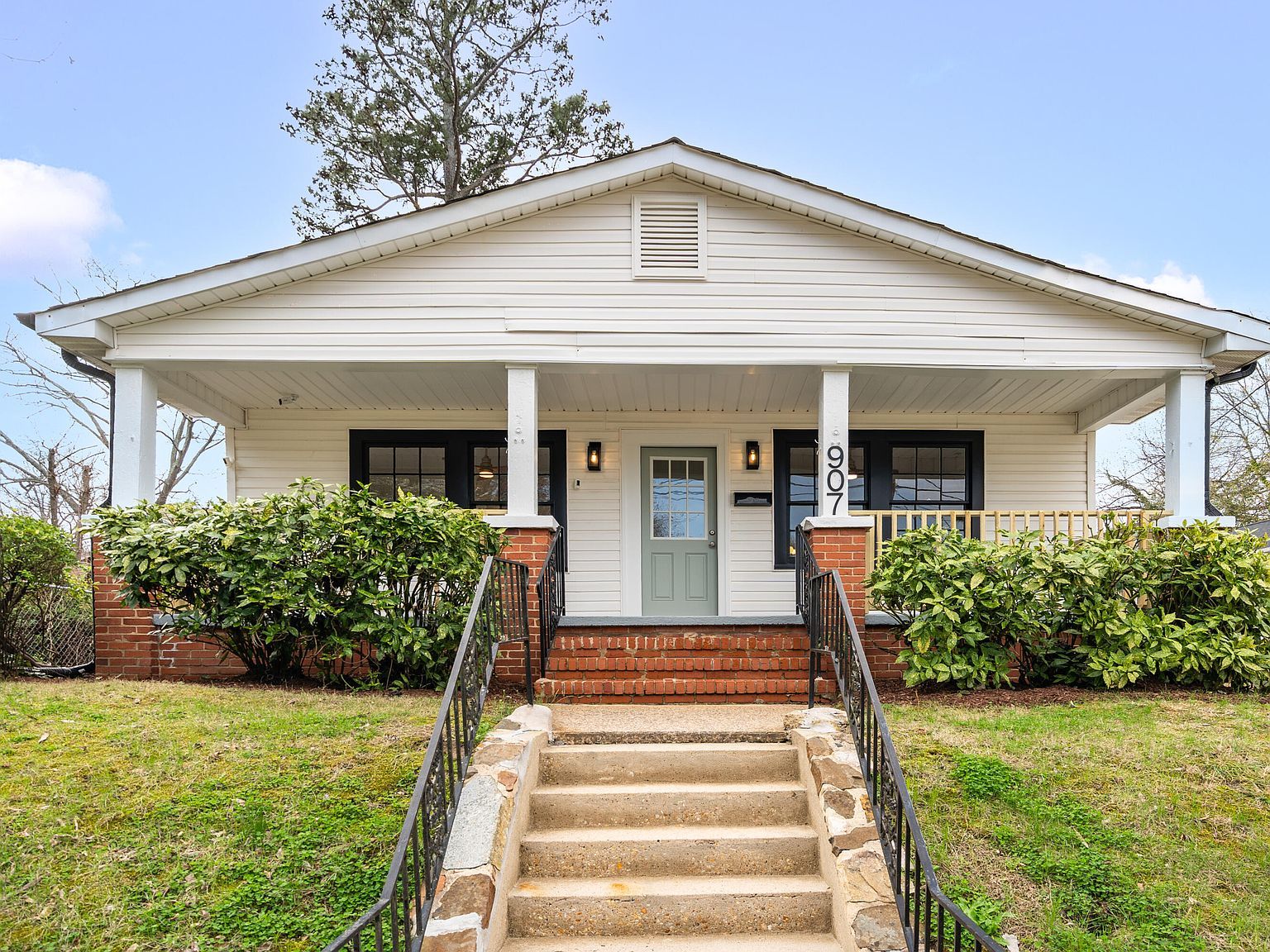 907 Morehead Ave Durham, NC 27707 - Thumbnail 3