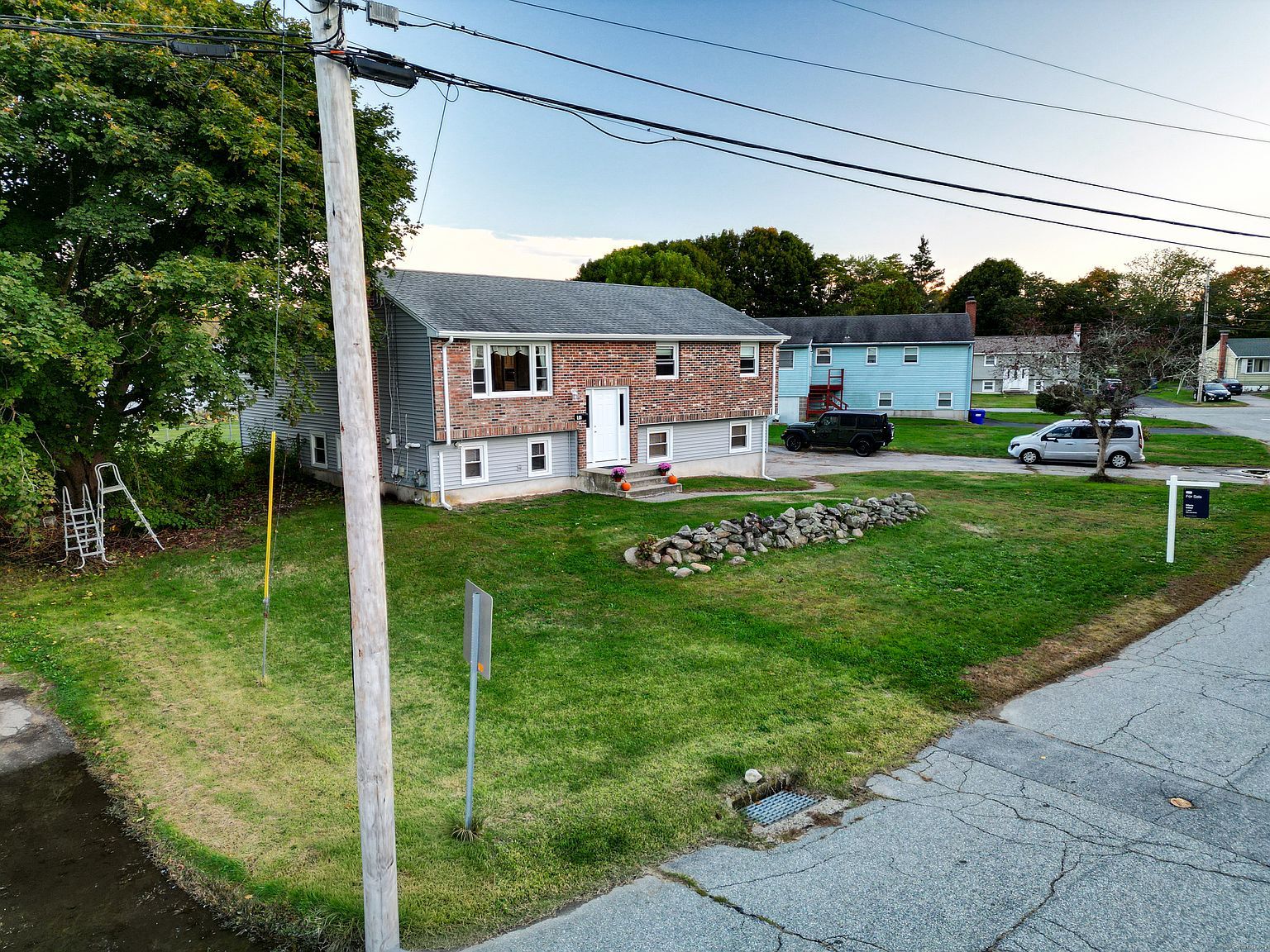 17 Brookside Ln Groton, CT 06340 - Thumbnail 3