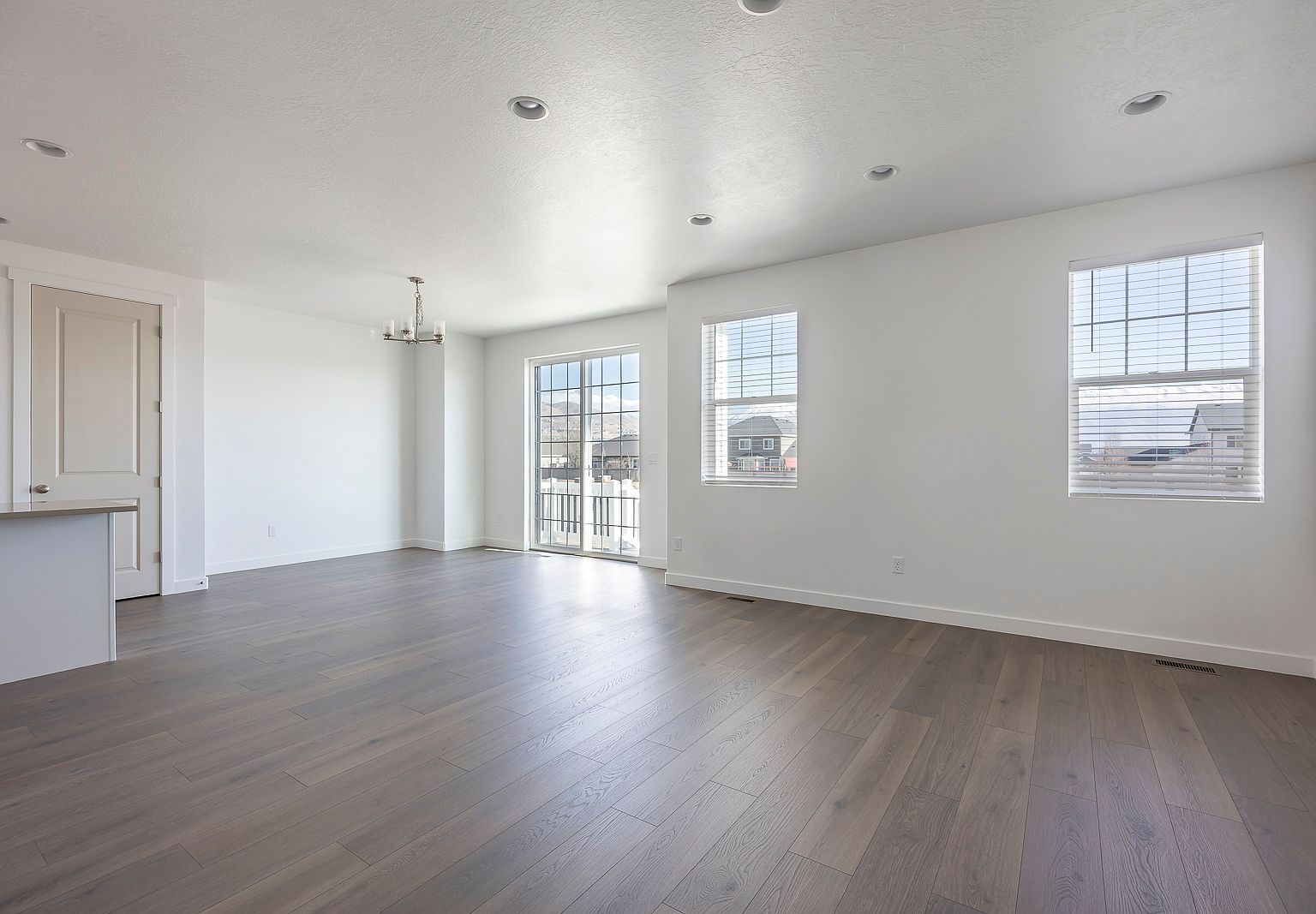 2526 N 3670 W Lehi, UT 84048 - Thumbnail 3