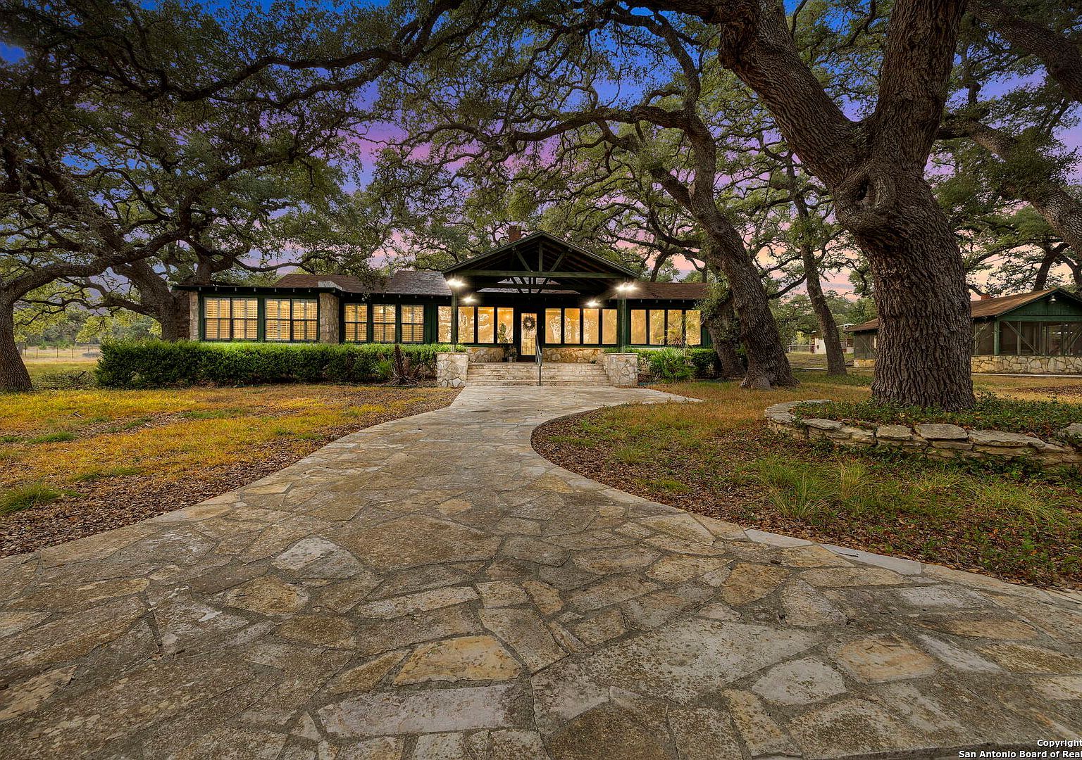 315 Flying R Ranch Rd Spring Branch, TX 78070 - Thumbnail 3