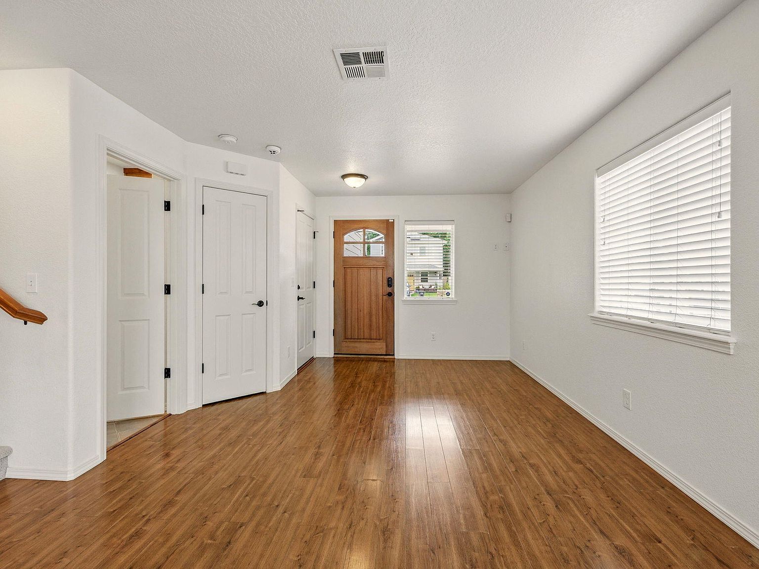 317 Bayou Pl Grants Pass, OR 97526 - Thumbnail 3