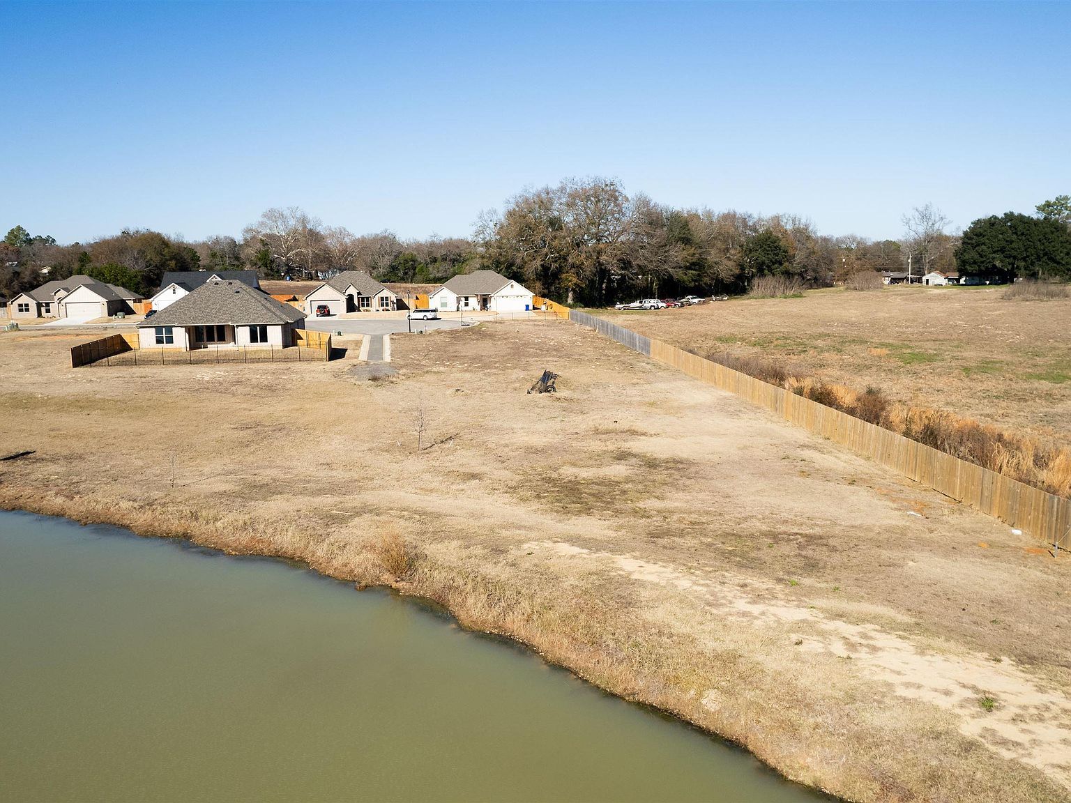 134 Rose Row Ln Winona, TX 75792 - Thumbnail 3