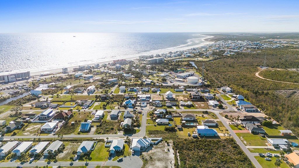233 Kim Kove Mexico Beach, FL 32456 - Thumbnail 3