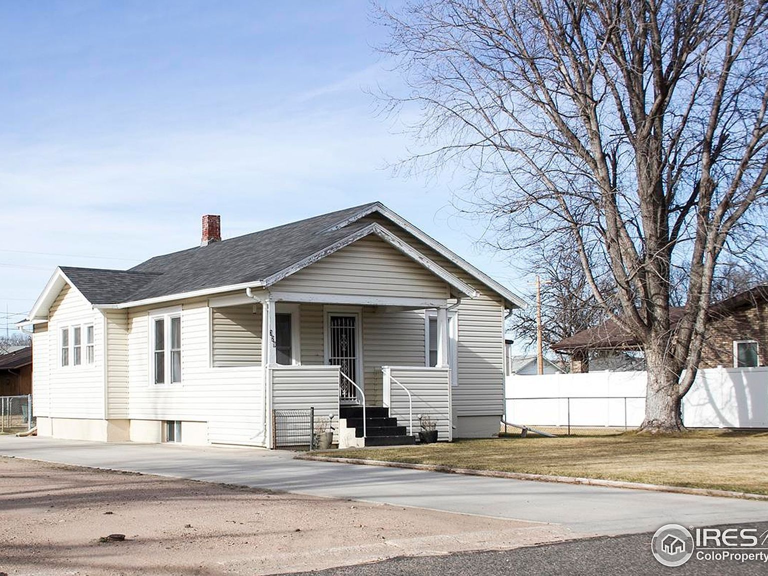 329 N Wallace Ave Haxtun, CO 80731 - Thumbnail 3