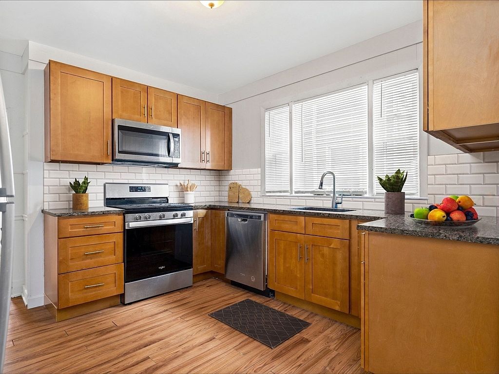 9-11 Edmunds St Cambridge, MA 02140 - Thumbnail 3