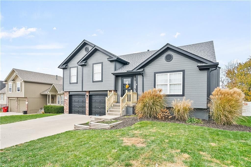 1716 NW Nicholas Dr Grain Valley, MO 64029 - Thumbnail 3