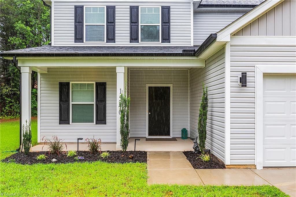 1540 S Peace Haven Rd Clemmons, NC 27012 - Thumbnail 3