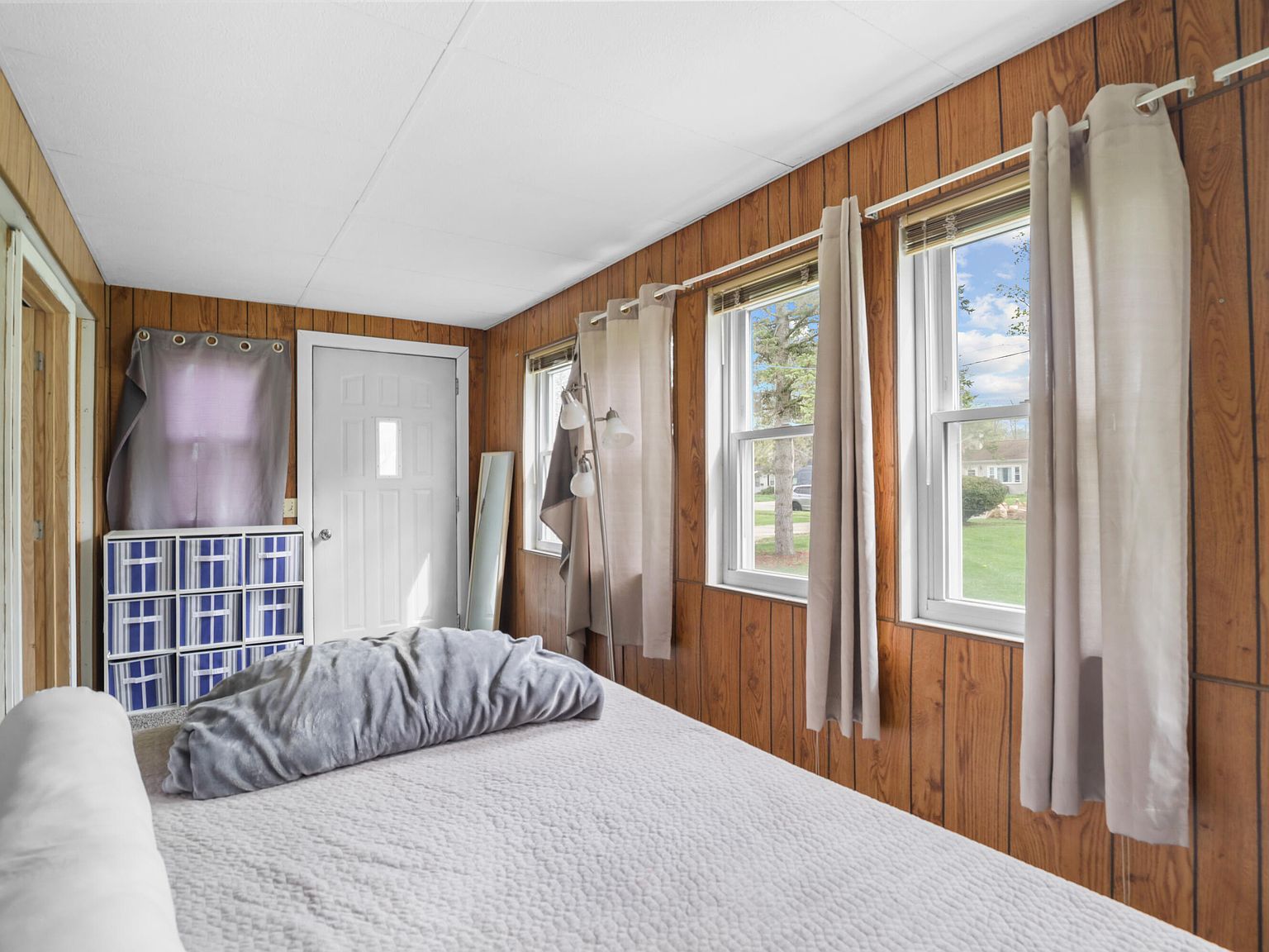 205 Cox Blvd Lansing, MI 48910 - Thumbnail 3