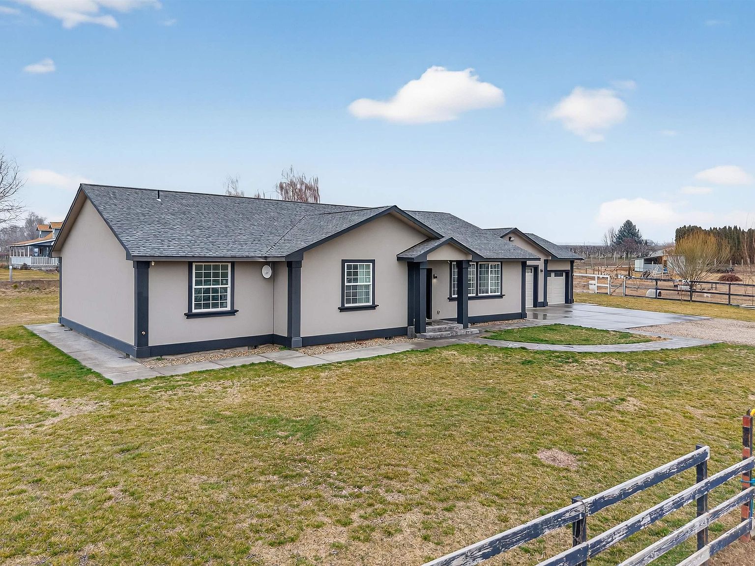 2135 Ray Rd Sunnyside, WA 98944 - Thumbnail 3