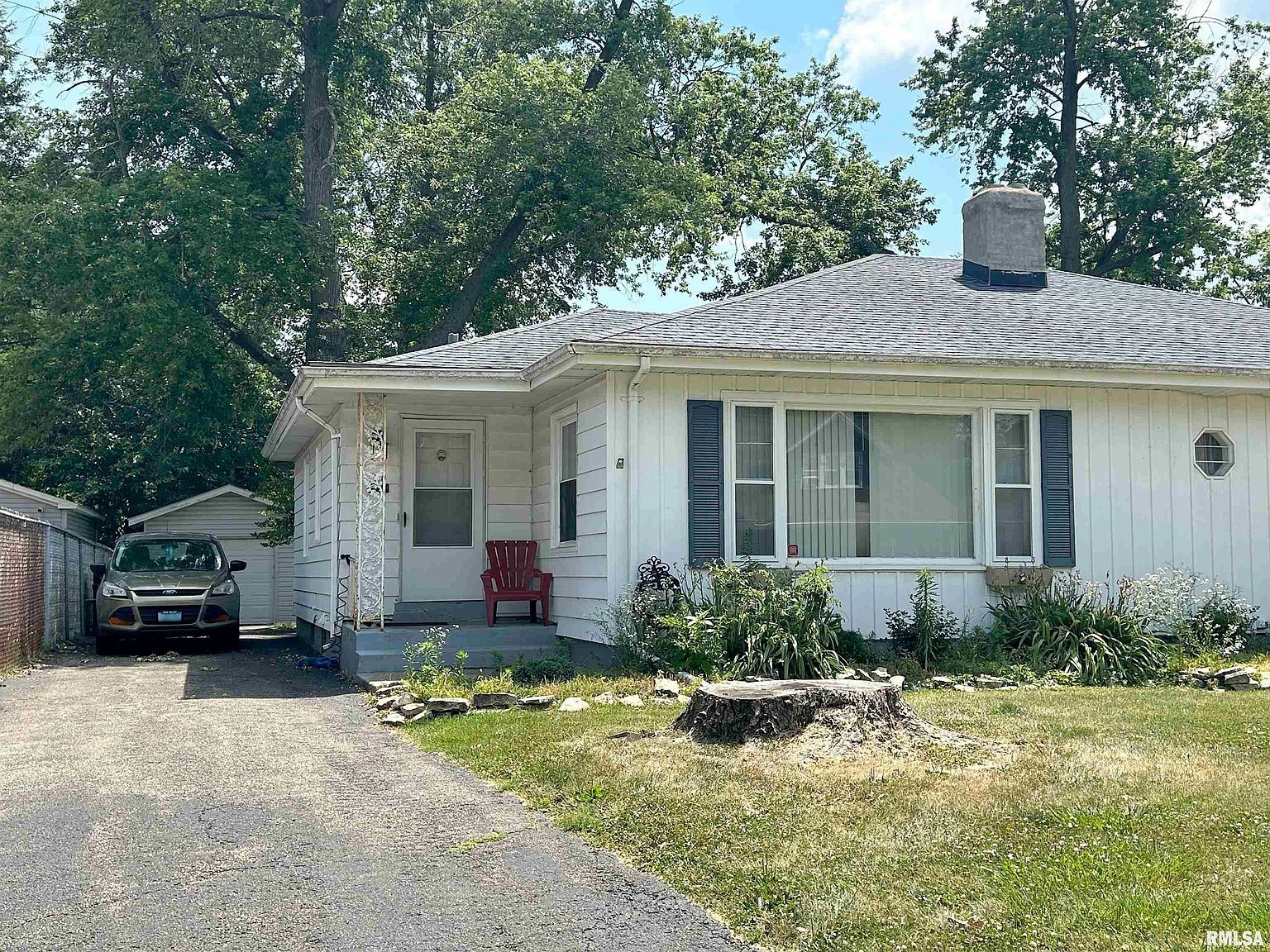 2316-2320 W Ayres Ave Peoria, IL 61604 - Thumbnail 3