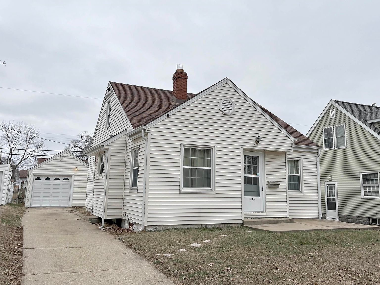 1324 W Circle Rd Peoria, IL 61604 - Thumbnail 3