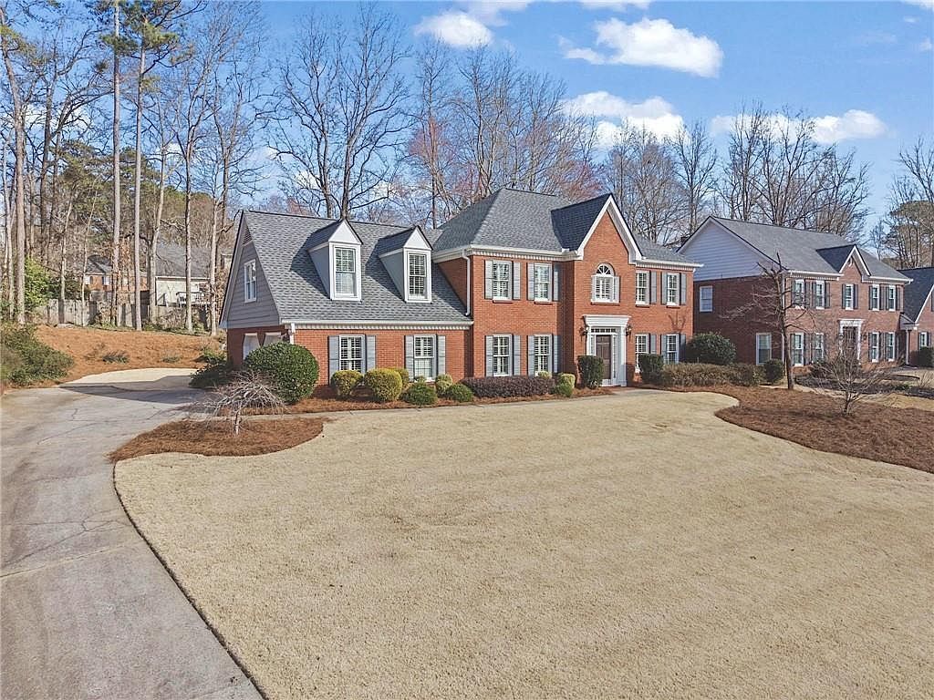 734 Princeton Mill Run Marietta, GA 30068 - Thumbnail 3