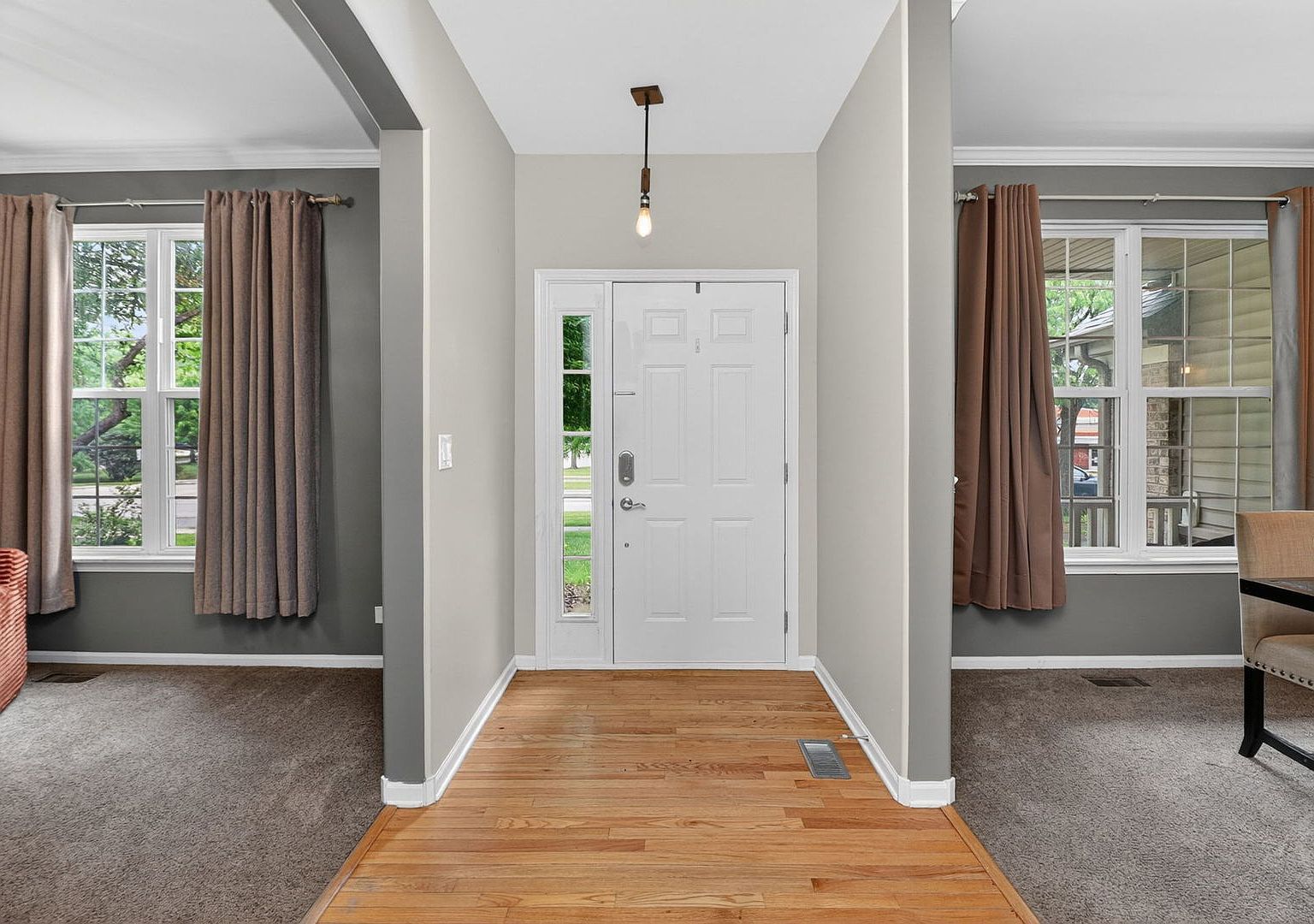 1597 Hartsburg Ln North Aurora, IL 60542 - Thumbnail 3