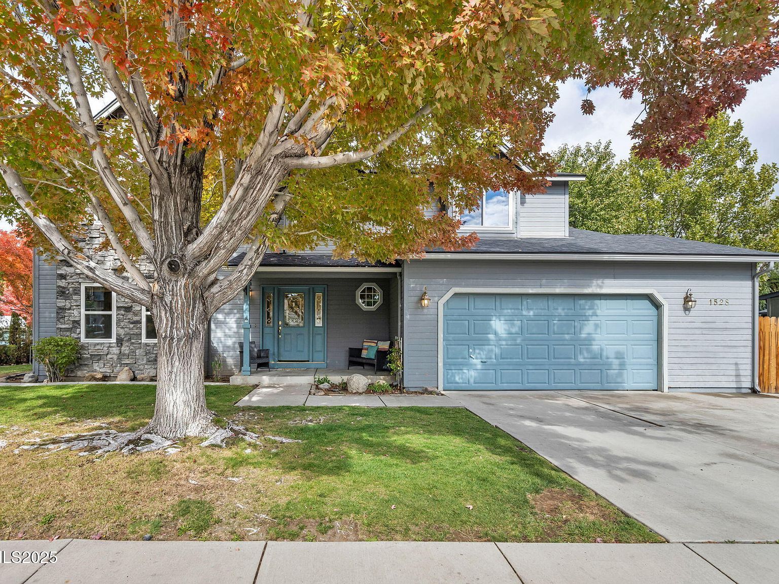 1528 Harper Dr Carson City, NV 89701 - Thumbnail 3