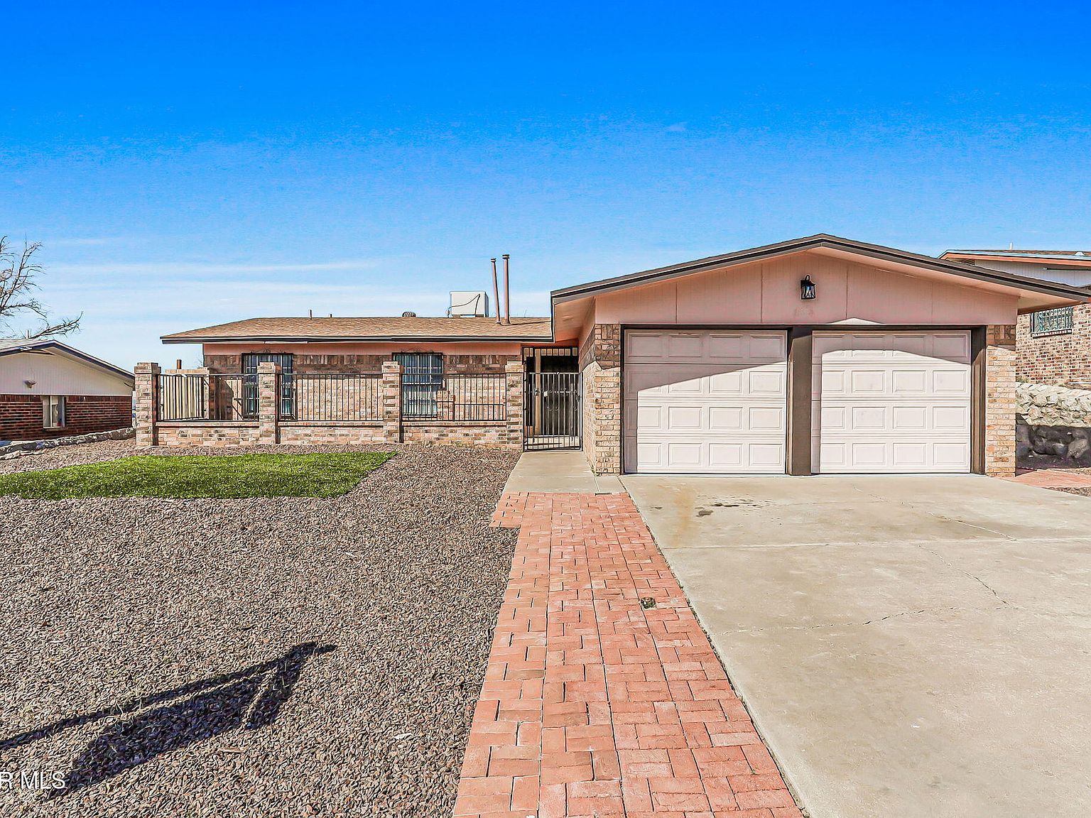 701 Centennial Dr El Paso, TX 79912 - Thumbnail 3