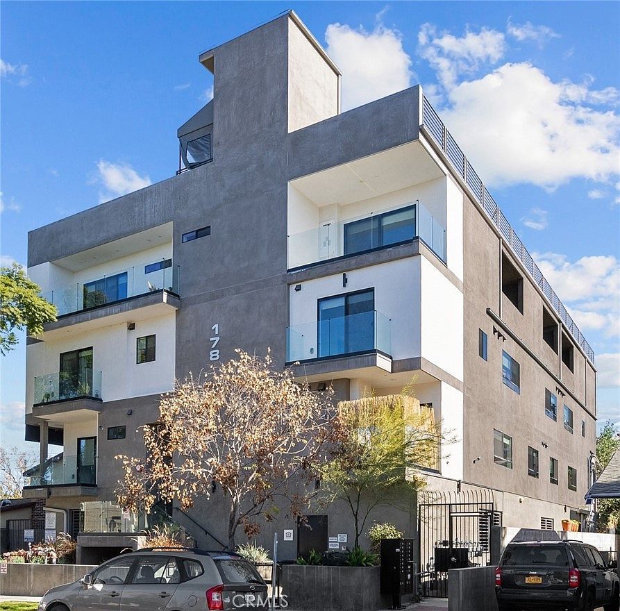 178 N Alexandria Ave Los Angeles, CA 90004 - Thumbnail 3