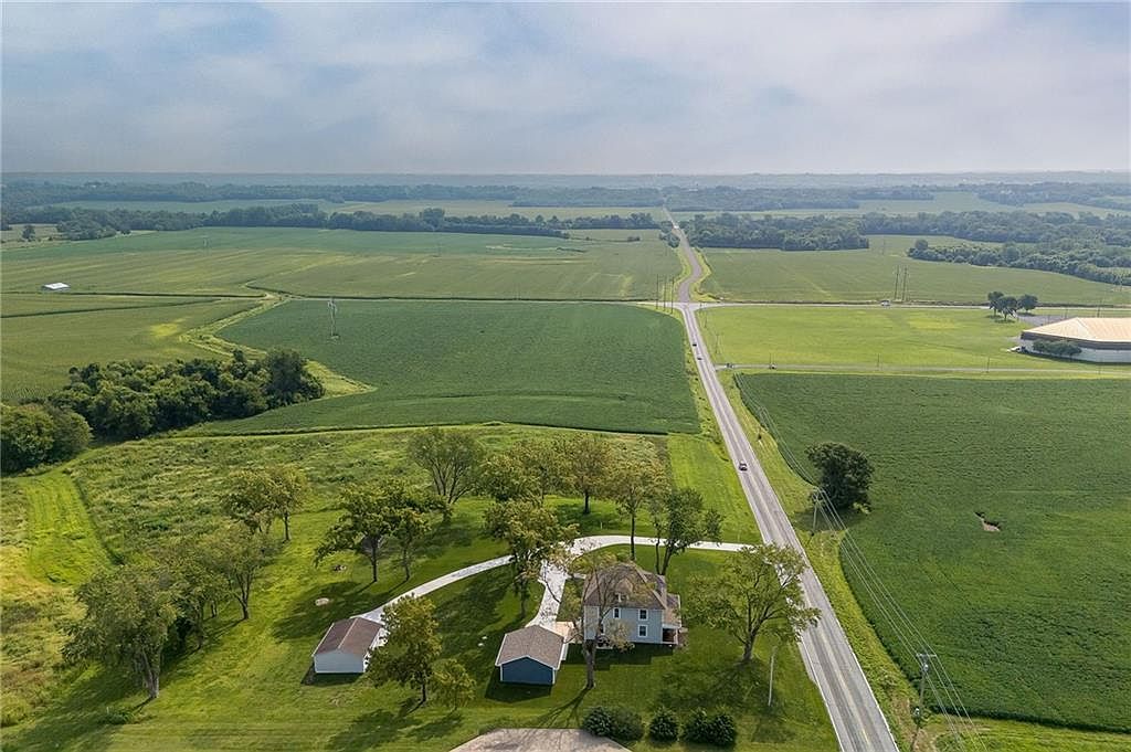 5201 Cook Rd Saint Joseph, MO 64505 - Thumbnail 3