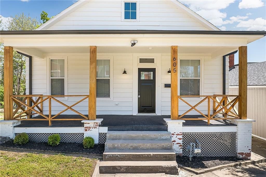 605 N 12th St Saint Joseph, MO 64501 - Thumbnail 3