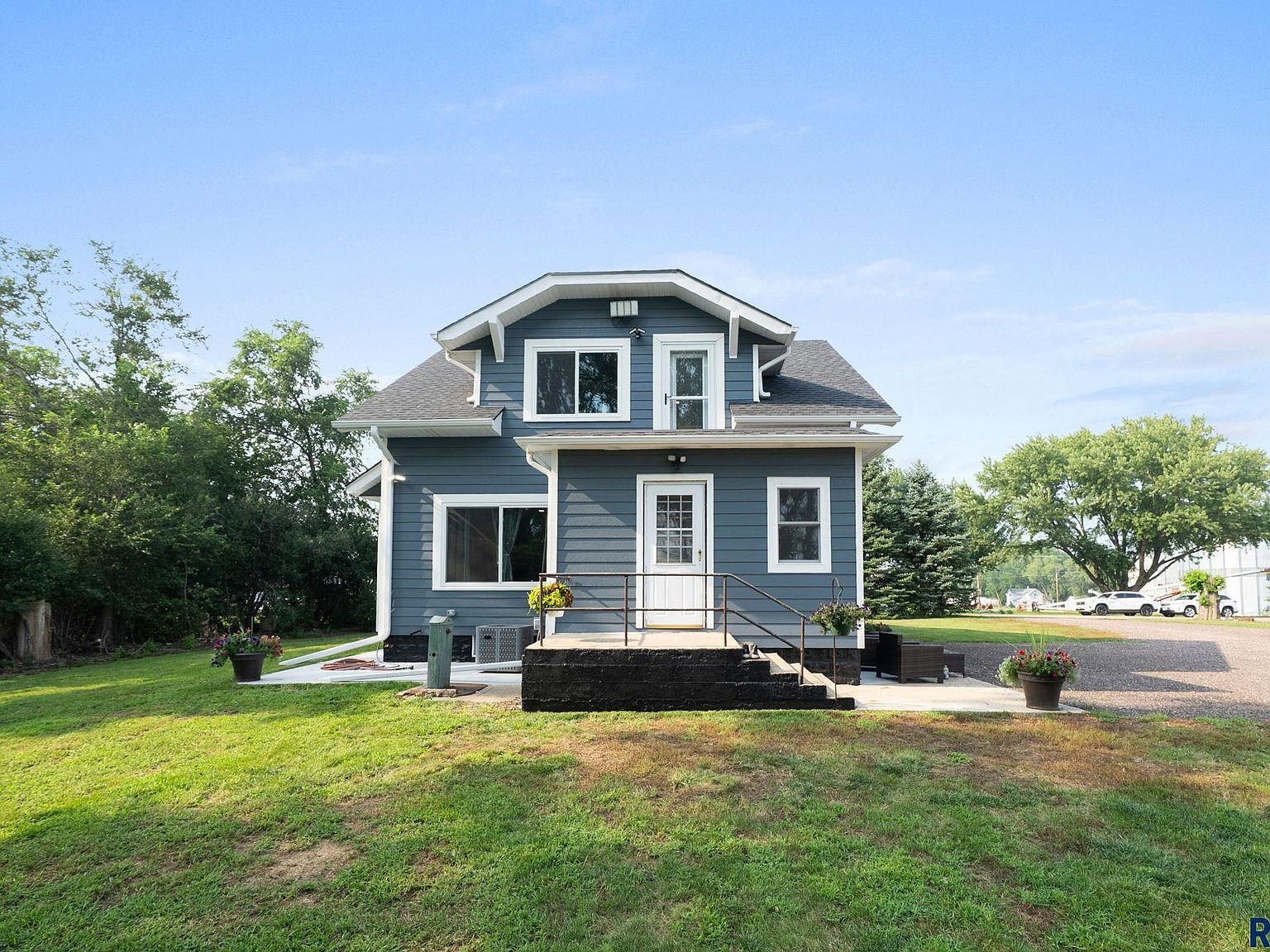 111 Maple St W Monroe, SD 57047 - Thumbnail 3