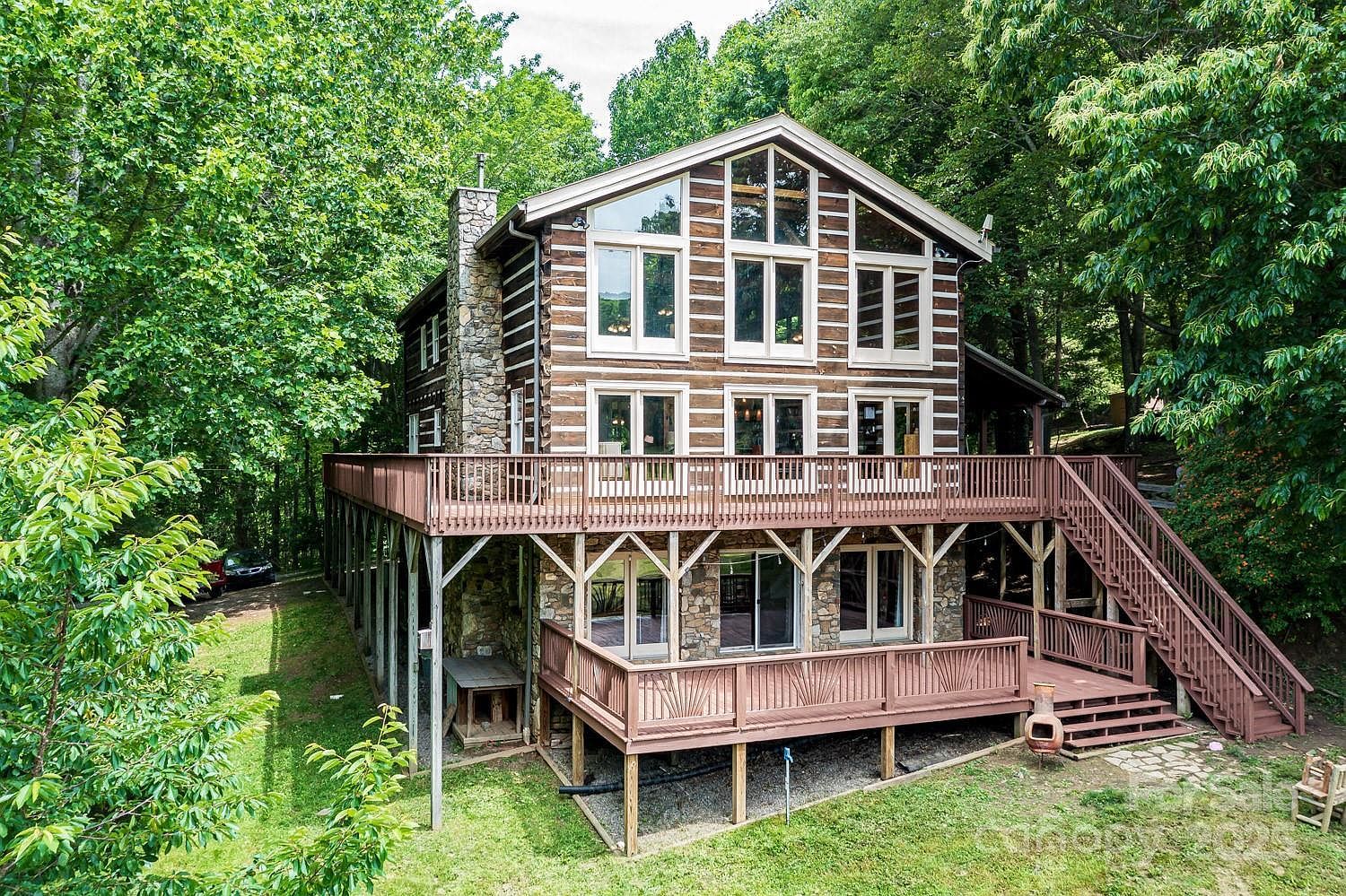 1745 Sugar Camp Rd Marshall, NC 28753 - Thumbnail 3