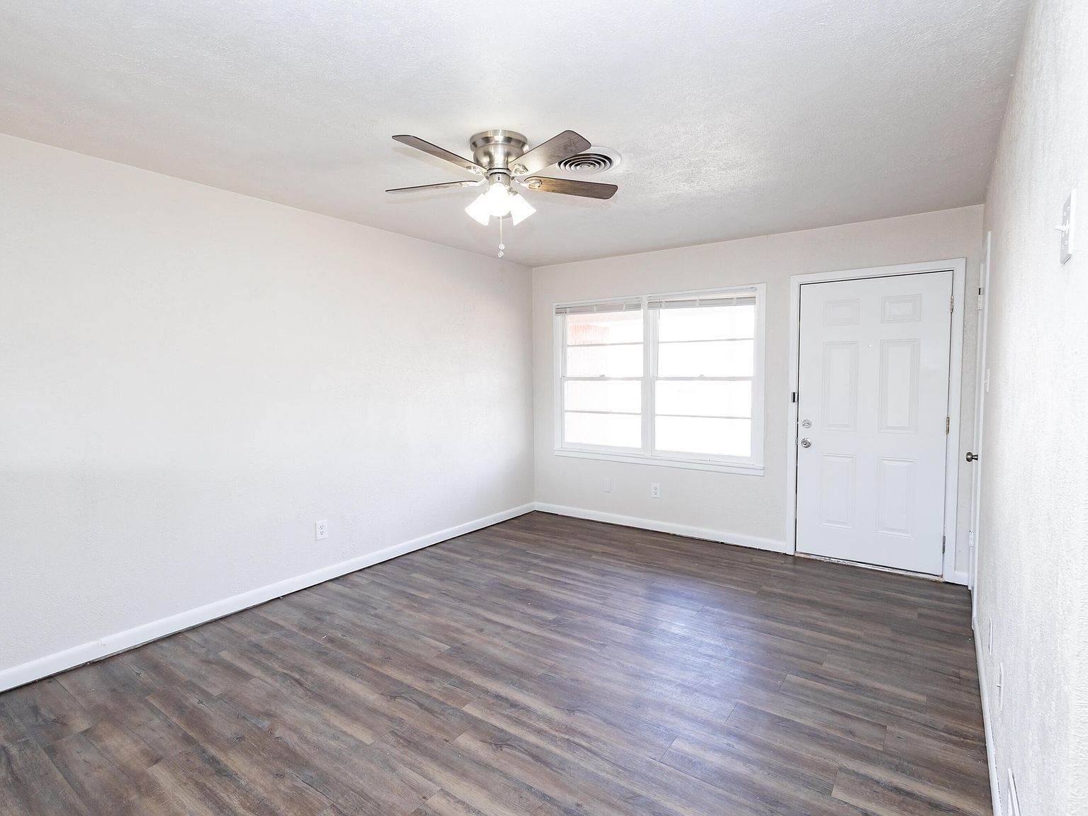 606 Bangor Ave Lubbock, TX 79416 - Thumbnail 3