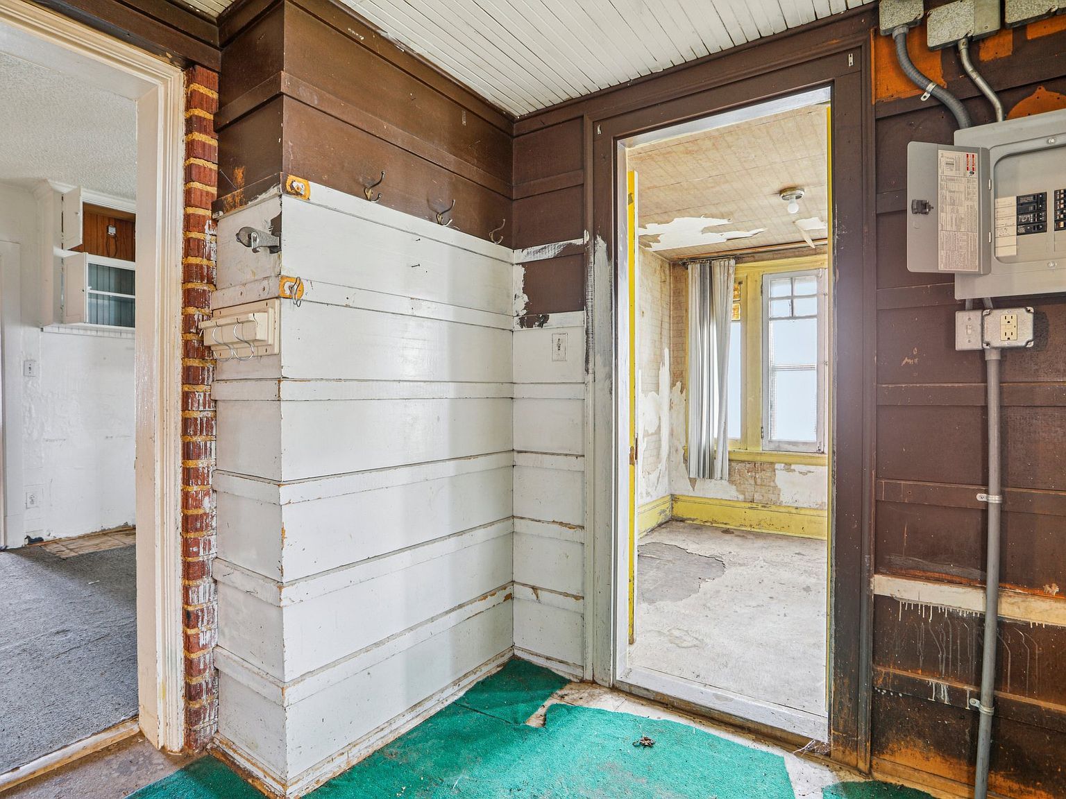 933 W Gentile St Layton, UT 84041 - Thumbnail 3