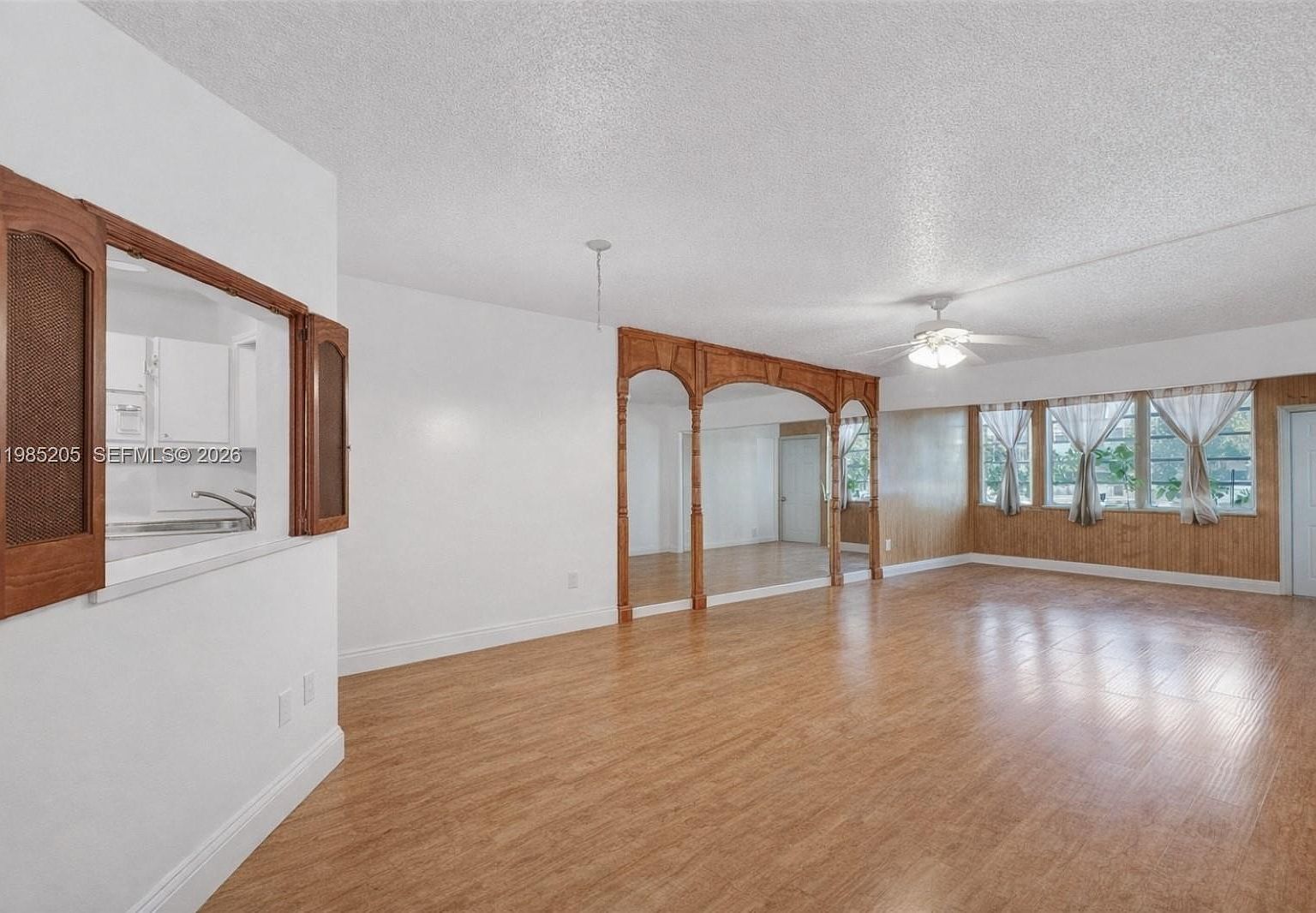 1750 NE 191st St APT 106-1 Miami, FL 33179 - Thumbnail 3