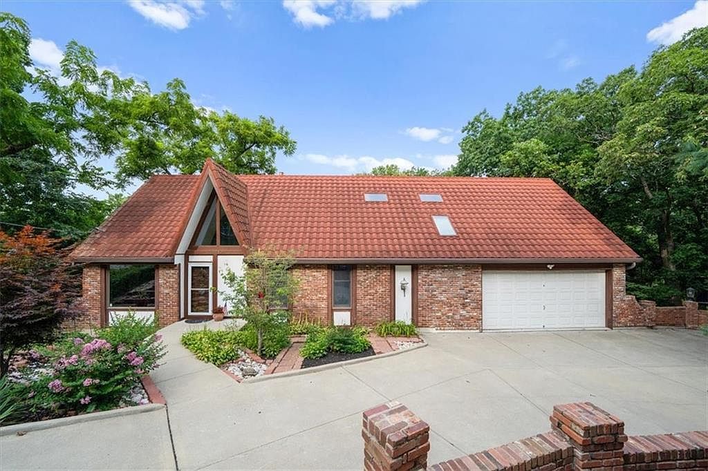 4710 Monrovia St Shawnee, KS 66216 - Thumbnail 3