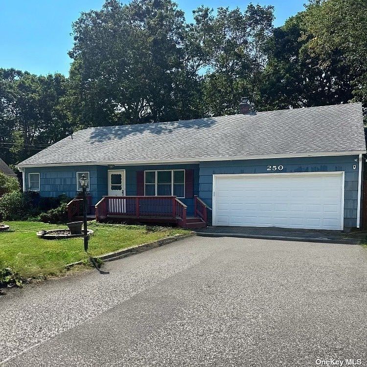 250 Cypress Dr Mastic Beach, NY 11951 - Thumbnail 3