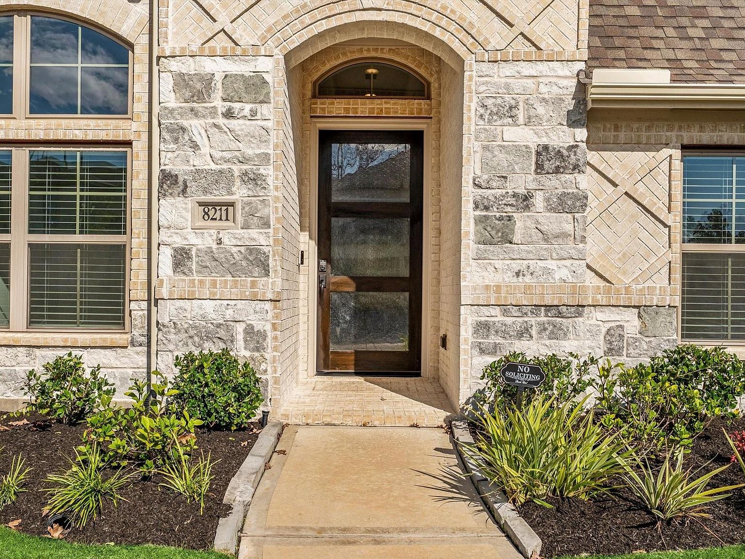 8211 Jones Gap Ln Porter, TX 77365 - Thumbnail 3