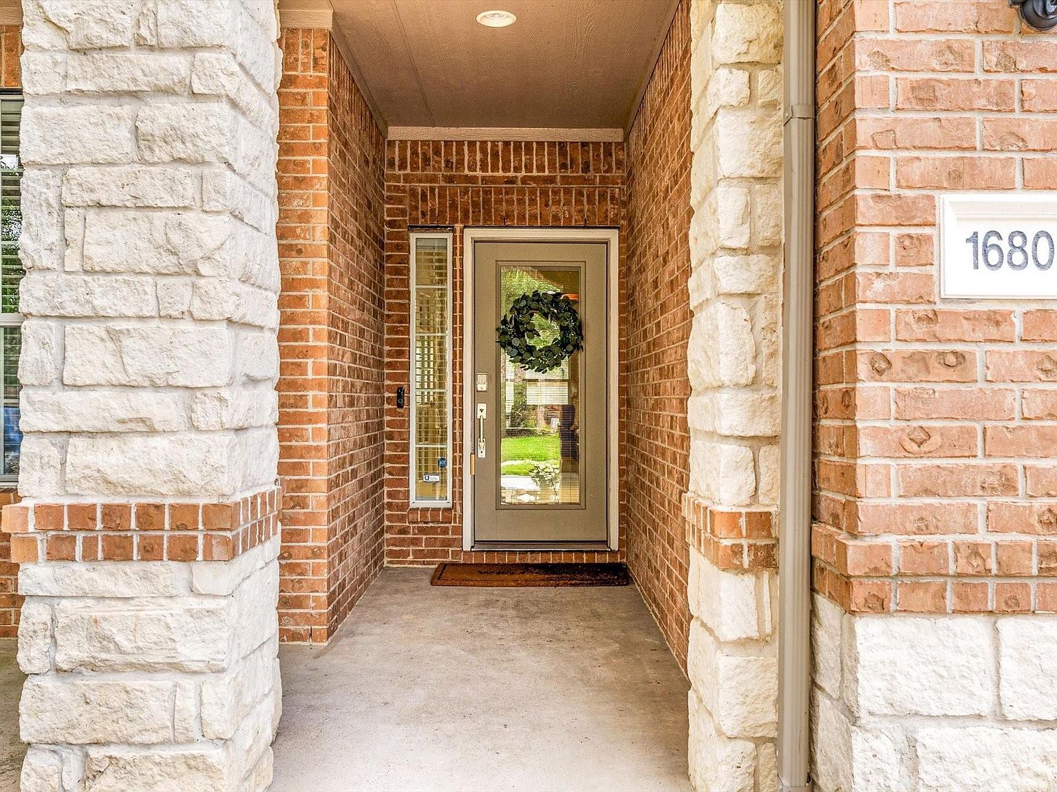 16802 Cherokee Lake Ln Houston, TX 77044 - Thumbnail 3