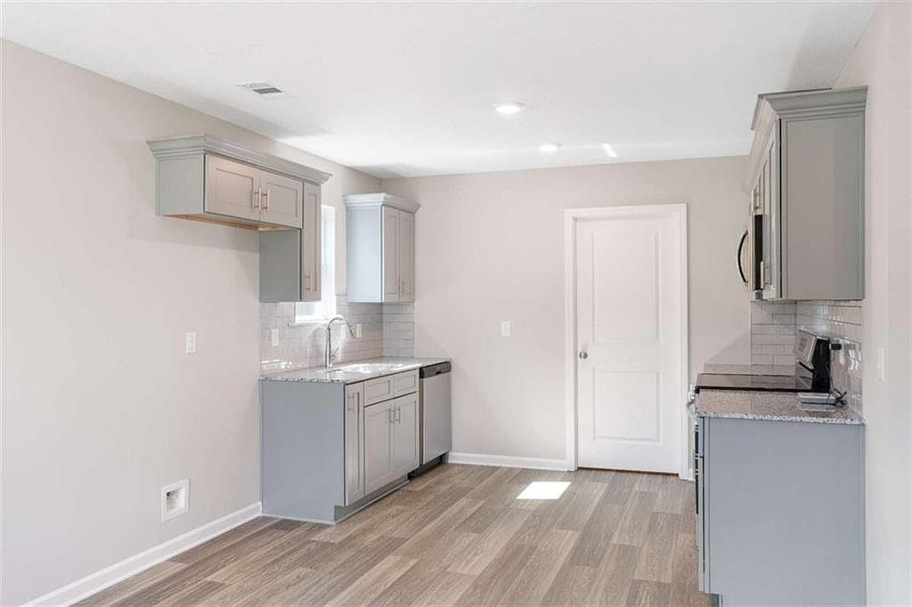 6 Summertide Dr Phenix City, AL 36869 - Thumbnail 3