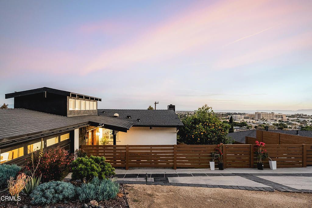 3086 Grove St Ventura, CA 93003 - Thumbnail 3