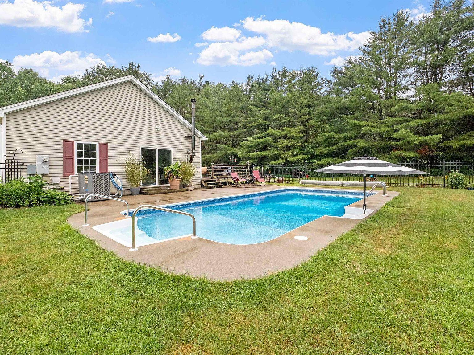 175 French Pond Rd North Haverhill, NH 03774 - Thumbnail 3