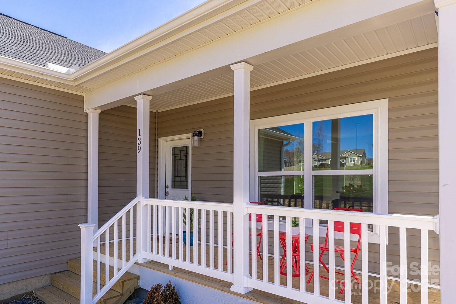 139 Mullinax Dr Hendersonville, NC 28792 - Thumbnail 3