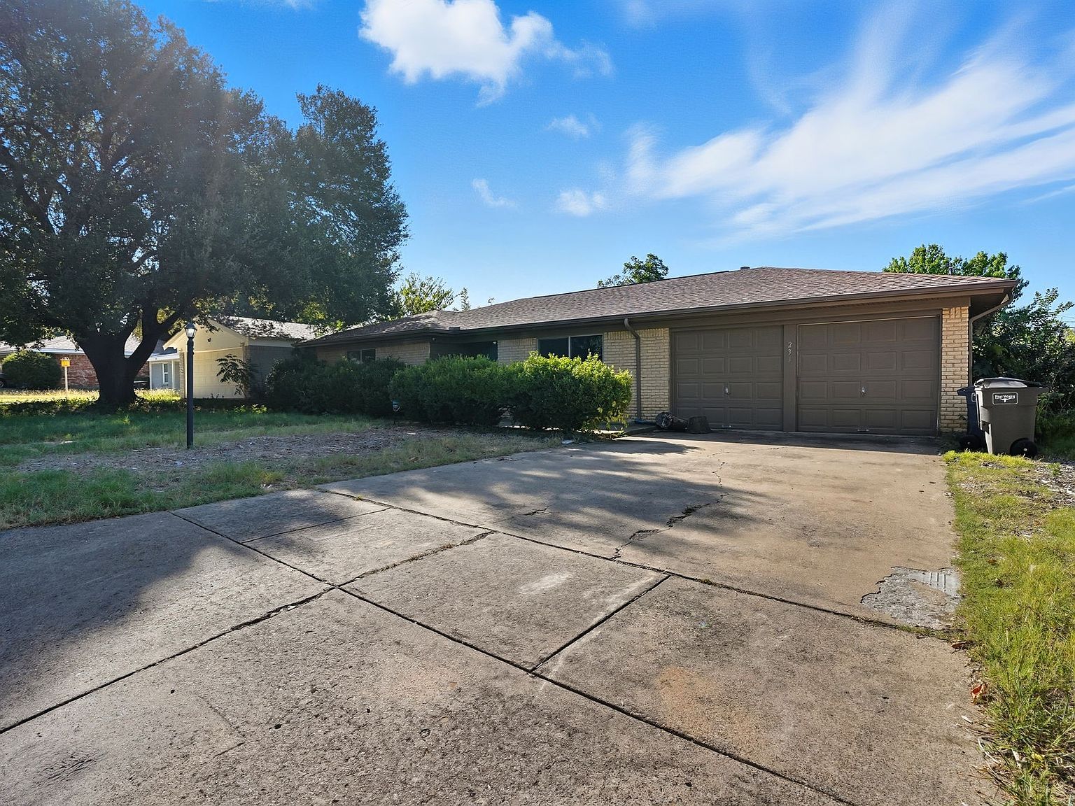 233 Bellvue Dr Fort Worth, TX 76134 - Thumbnail 3