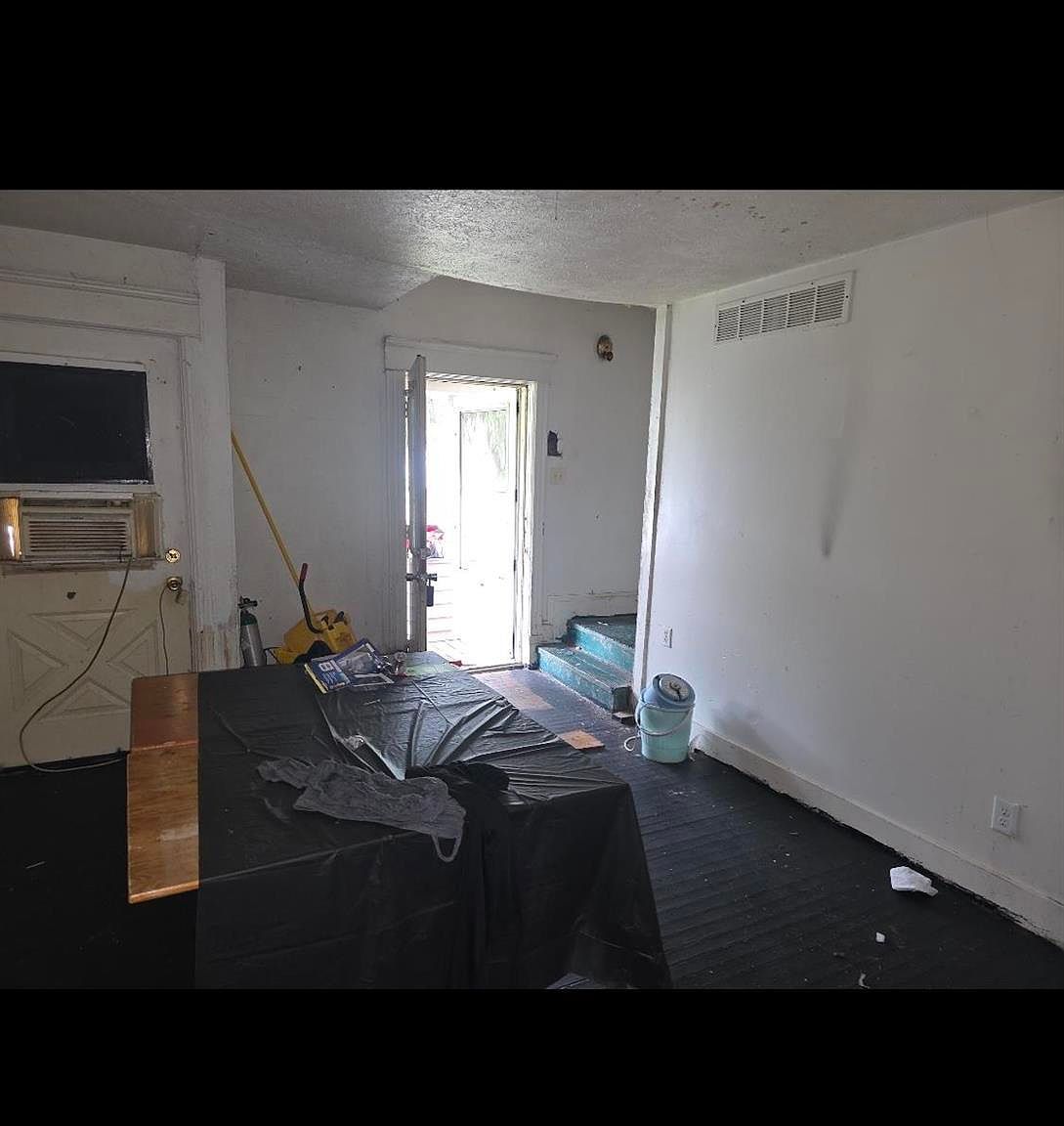 753 Cleveland Ave South Bend, IN 46628 - Thumbnail 3