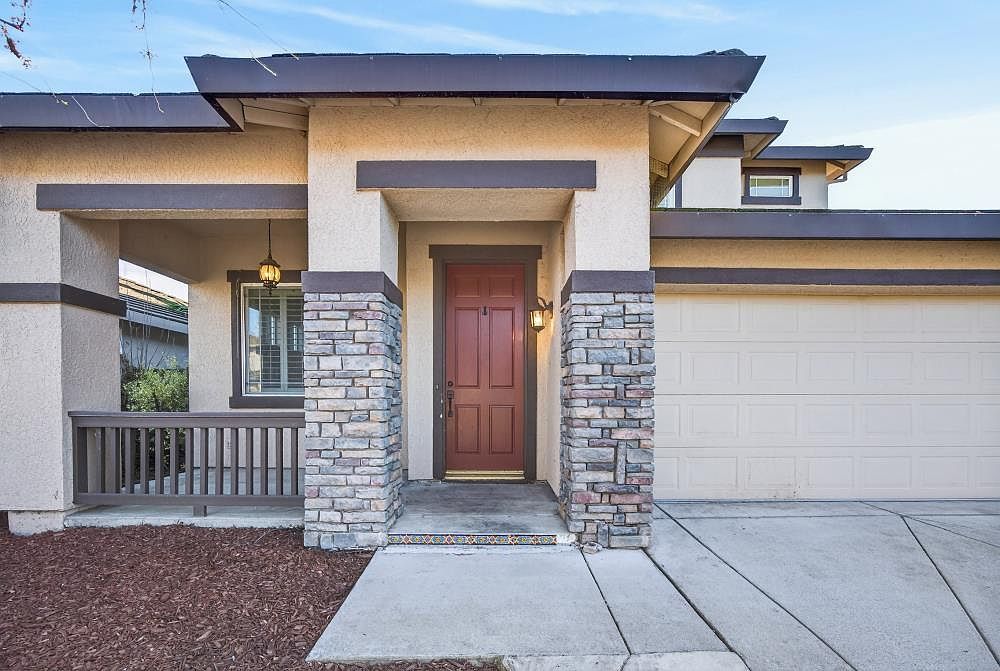 139 Ainger Cir Sacramento, CA 95835 - Thumbnail 3