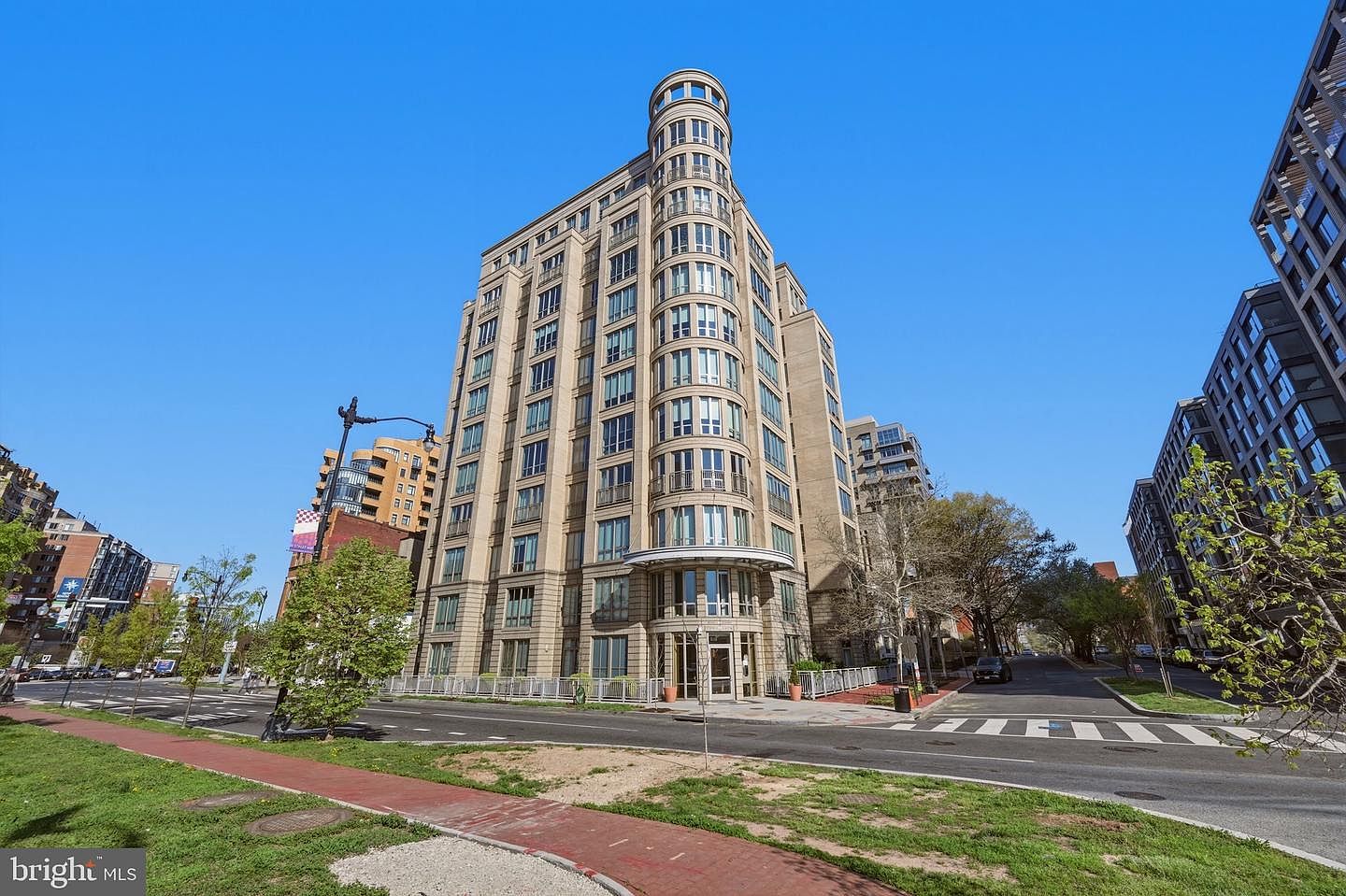 301 Massachusetts Ave NW APT 403 Washington, DC 20001 - Thumbnail 3