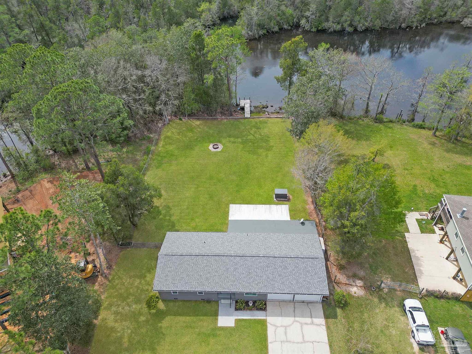4719 Wildwood Dr Milton, FL 32570 - Thumbnail 3