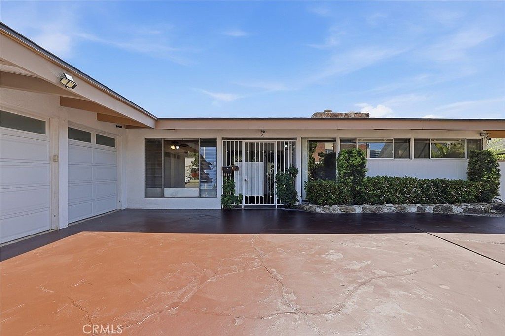 6732 Wooster Ave Los Angeles, CA 90056 - Thumbnail 3